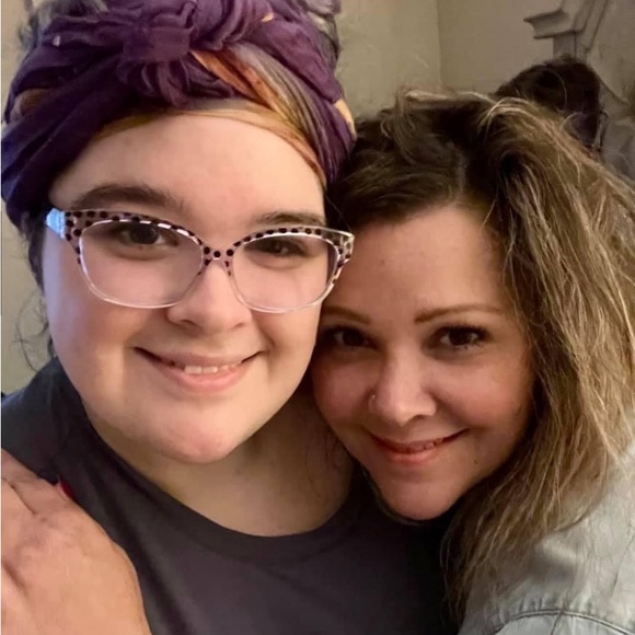 I’m Going Live! Please Like and Share My Listing! - Picture 8 of 11